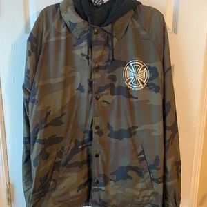 Independent XL windbreaker